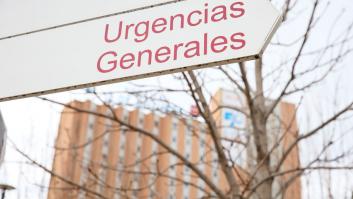 Las urgencias de los hospitales, ya tensionadas, aguardan "expectantes" el pico de gripe