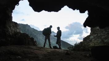 Persiguen un zorro y tropiezan accidentalmente con una cueva encantada a menos de 200 kilómetros de España