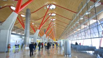 Viene a buscar a su abuela al aeropuerto de Barajas y sigue el GPS: su coche acaba bajo los aviones y se masca la tragedia