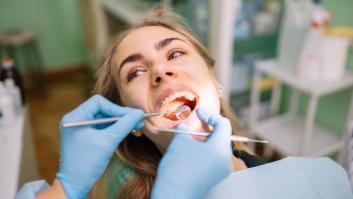 Un dentista revela lo que piensa cuando mira la boca de sus pacientes y no tiene nada que ver con los dientes