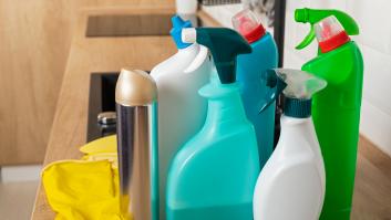 Somos dos limpiadores profesionales: estas son las pistas que nos indican si limpias correctamente tu casa