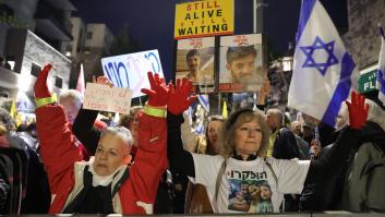 Cientos protestan ante la casa de Netanyahu para pedir el retorno de los rehenes israelíes