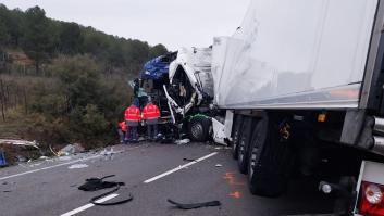 Cuatro muertos en un choque frontal entre dos camiones en la N-113 en Fitero (Navarra)