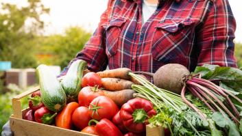 Boticaria García pide consumir la familia de 9 verduras para levantar un muro al cáncer