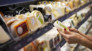 En Europa alarma la posibilidad de propagación de un fuerte virus y piden prestar mucha atención al queso