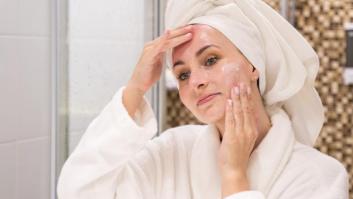 Piel joven con consejo de dermatóloga: “Esta es la cantidad adecuada de retinol, si te pasas aumentarás la irritación”