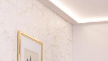 En el techo o en el suelo: esta moldura transforma e ilumina tu casa y cuesta menos de 10 euros