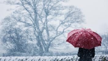 Roberto Brasero hace tambalear la Semana Santa con lluvia de barro, frío y nieve
