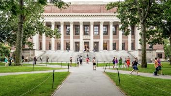 Último movimiento de Harvard que estudia vender sus participaciones en fondos de renta variable