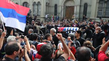 El último adiós a José Mujica: miles de personas acompañan su féretro por las calles de Montevideo