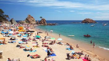 En Reino Unido recuerdan a los turistas que visitan a España no olvidar este artículo médico "necesario"
