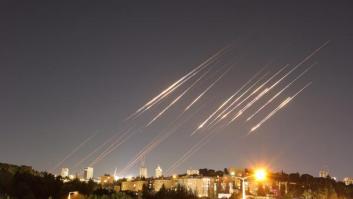 Irán lanza una nueva oleada de proyectiles sobre Israel, que anuncia bombardeos en Teherán