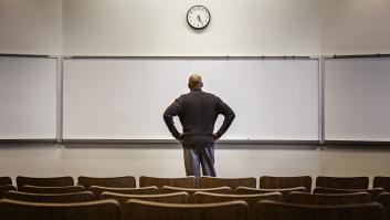 Un profesor de universidad termina el curso y aprovecha para contar lo que ha visto: no es el único que piensa así