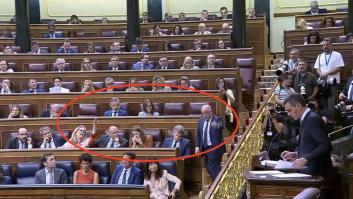 Sánchez ve en directo esta escena en el PP desde la tribuna del Congreso: en 5 segundos lo sentencia