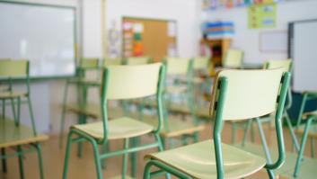 Ni nombre ni profes ni explicaciones: padres atónitos al descubrir que sus hijos irán a la escuela fantasma