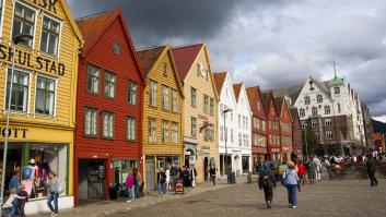 Un español alucina al llegar a Noruega con cómo tratan allí los clientes a los camareros: luego lo entendió