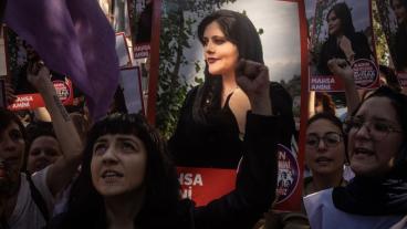 Una protesta tras la muerte de Masha Amini.