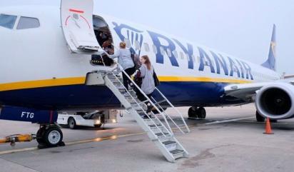 Ryanair concede un «periodo de gracia» para aplicar su nueva política de  equipajes