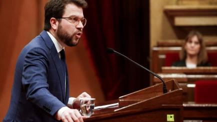 El vicepresidente del Govern y conseller de Economía, Pere Aragonès, interviene en el debate monográfico sobre la lucha contra la corrupción, solicitado por Ciudadanos, después de haber sido aplazado en varias ocasiones, primero por la borr...