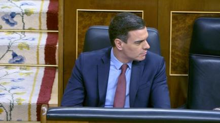 Pedro Sánchez, este miércoles en el Congreso durante la intervención de Santiago Abascal.