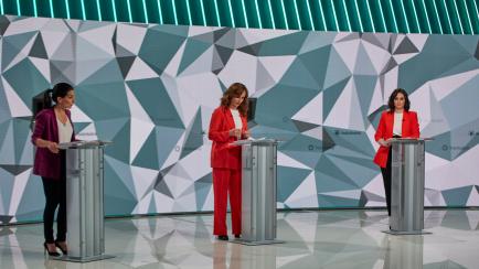 Mónica García e Isabel Díaz Ayuso, en un momento del debate.
