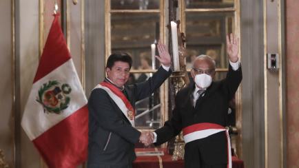 Pedro Castillo junto a Aníbal Torres.