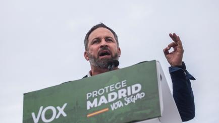 El líder de Vox, Santiago Abascal, durante un mitin el 21 de abril de 2021 en Navalcarnero, Madrid.