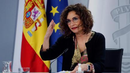 La ministra de Hacienda y portavoz del Gobierno, María Jesús Montero, en la rueda de prensa posterior al Consejo de Ministros.