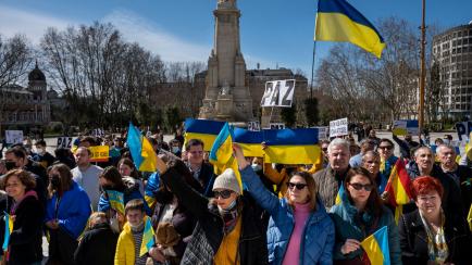 Ucranianos se manifiestan en Madrid contra la guerra