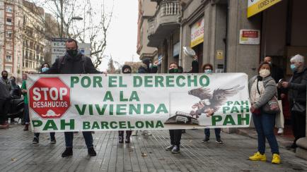 Foto de archivo de una manifestación contra los desahucios en Barcelona