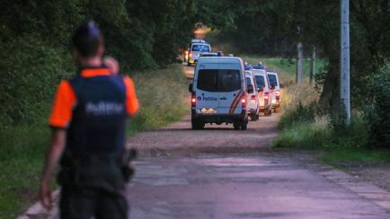 La policía belga, en la zona en la que se ha hallado el cuerpo de Conings.