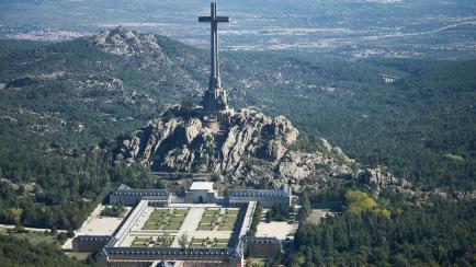 Vista aérea de la Cruz y el Valle de los Caídos