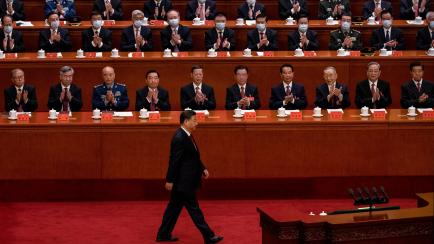Xi Jinping, aplaudido por los delegados del congreso, el pasado día 16 en Pekín.