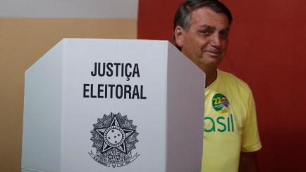 El candidato del Partido Liberal y actual mandatario brasileño, Jair Bolsonaro, durante el día de la votación.