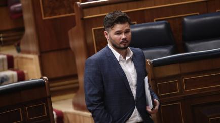 MADRID, SPAIN - MAY 27: The spokesman of ERC, Gabriel Rufian is seen at the plenary session of control to the Government, focused on post-COVID 19 measures, the repeal of the labor reform and the dismissal by the Interior Minister, Fernando Gran...
