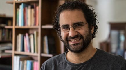 Alaa Abdel Fattah, entrevistado por AFP en El Cairo en 2019, en uno de sus periodos en libertad. 
