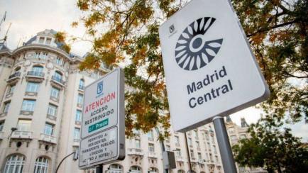 Carteles de Madrid Central en la capital