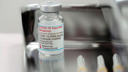 Vial de la vacuna de Moderna contra la covid-19.