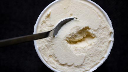 Helado de vainilla.