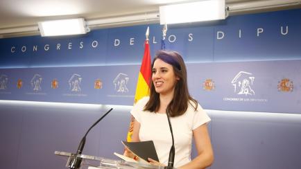 MADRID, SPAIN - JULY 05: The spokeswoman of Unidas Podemos, Irene Montero, gives a press conference after a meeting of the Confederate Group of Unidas Podemos on July 05, 2019 in Madrid, Spain. (Photo by Ricardo Rubio/Europa Press via Getty Images)
