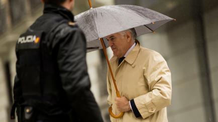 Former Popular Party's treasurer Luis Barcenas arrives to the National Court in Madrid, Monday, May 28, 2018. Spain's National Court decides whether to order immediate imprisonment of 16 out of 29 officials and businesspeople convicted in a majo...