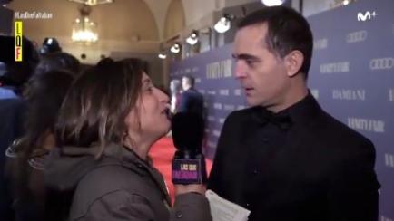 Susi Caramelo entrevistando a Pedro Alonso Ochoro. 