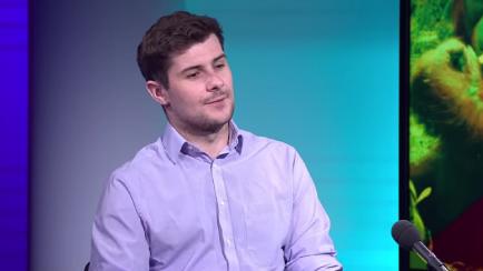 El meteorólogo Scott Duncan durante una entrevista en la BBC.