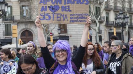 Manifestación con motivo del día internacional de la mujer celebrada en Barcelona.