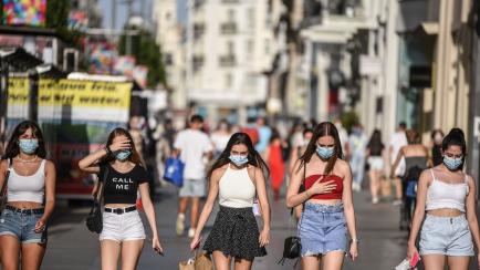 MADRID, SPAIN - 2020/07/20: Women walk along the streets while wearing face masks as a preventive measure against the spread of Coronavirus (COVID-19).
More and more Spanish regions have made face masks mandatory in all indoor and outdoor public...