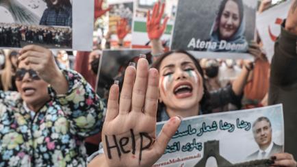 Protesta en Turquía por la muerte de Masha Amini en Irán