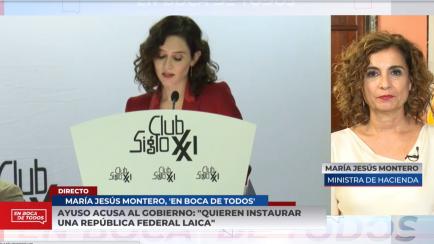 María Jesús Montero, escuchando a Isabel Díaz Ayuso.