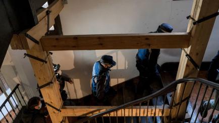 Dos agentes acuden a un piso de Madrid