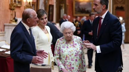 Felipe y Letizia durante una visita de Estado a Reino Unido con el Duque de Edimburgo y la reina Isabel II.