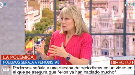 María Rey durante la entrevista a Pablo Iglesias en el programa '120 minutos'.